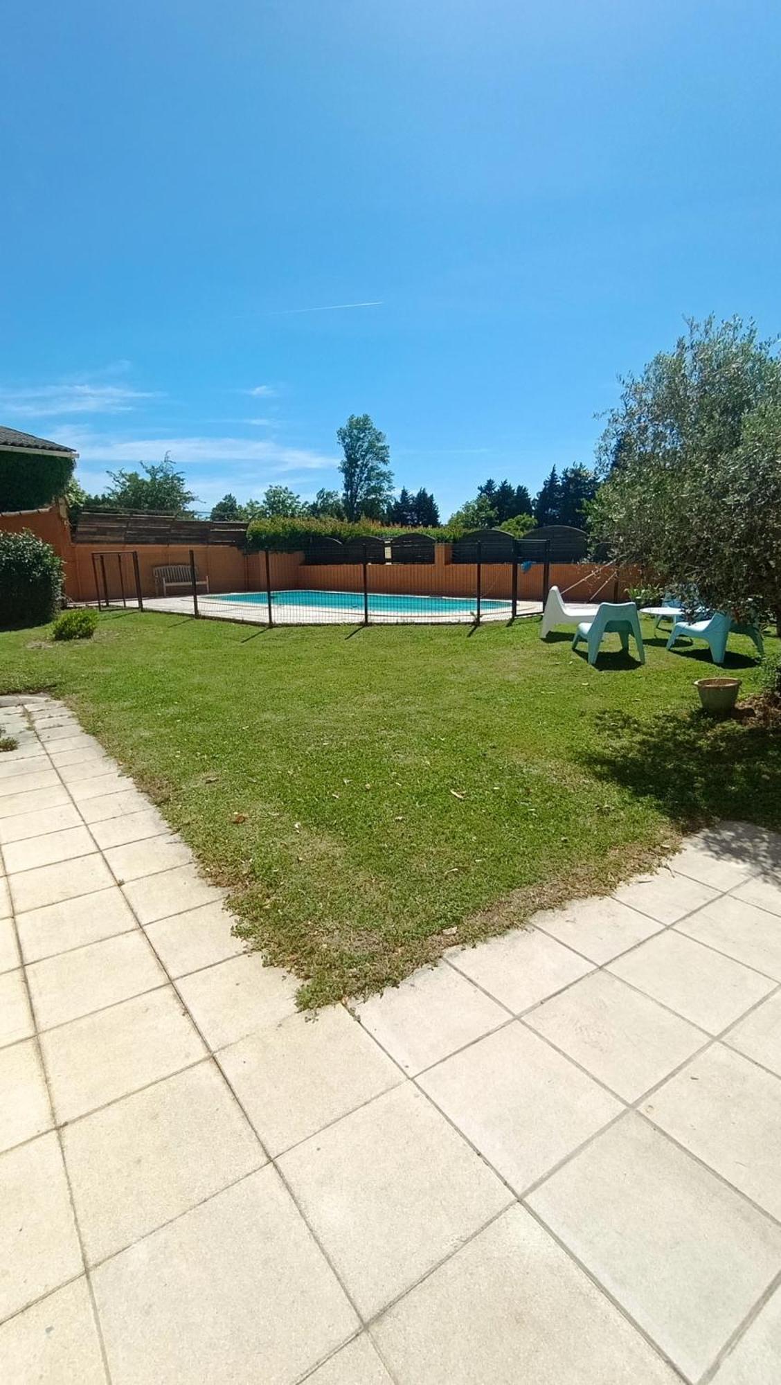 Mas De La Grave Bed & Breakfast Althen-des-Paluds Екстериор снимка